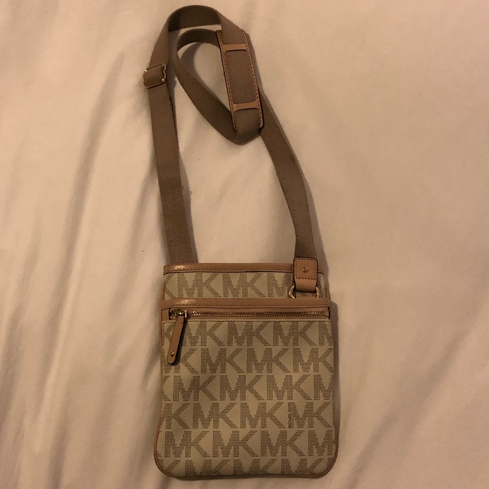 michael kors crossbody purse